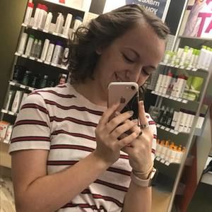 Meet your Posher, Joann